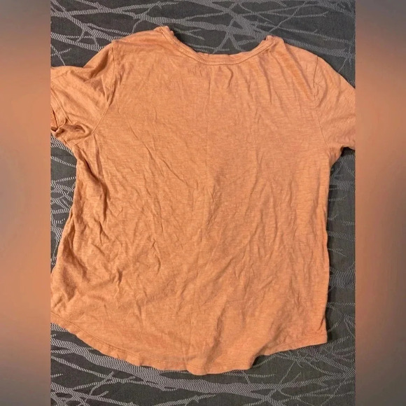 Old  Navy- Womans T-Shirt - Picture 5 of 9